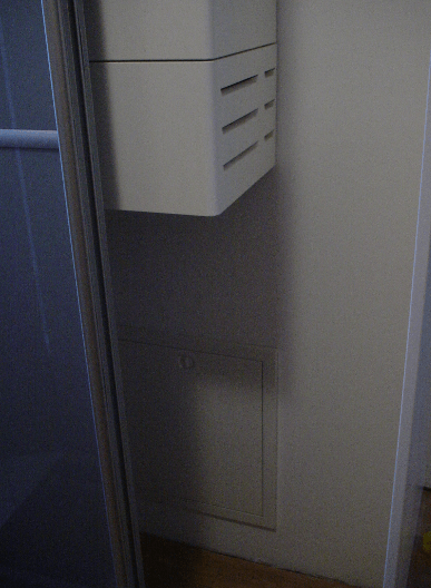 drsna vrata pred omarico