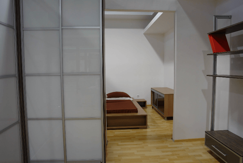 vgradna omara spalnica